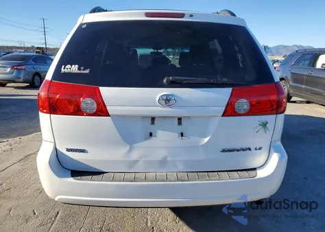 2009 Toyota Sienna Ce z USA, uszkodzony, nr VIN 5TDZK23C79S276236